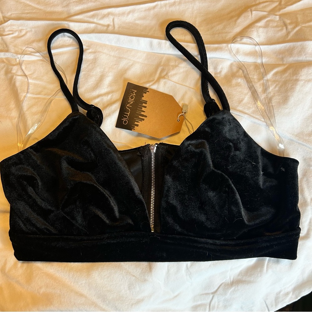 NWT Black Velvet bralette Size Medium